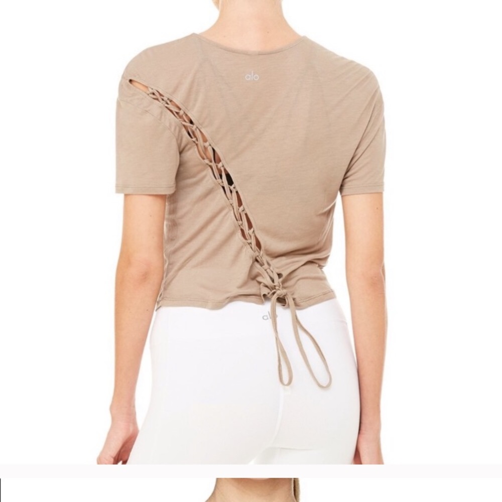 ALO Entwine top XS —NWT!! Sage green!